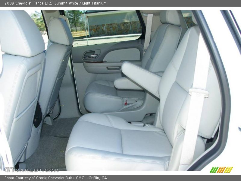 Summit White / Light Titanium 2009 Chevrolet Tahoe LTZ