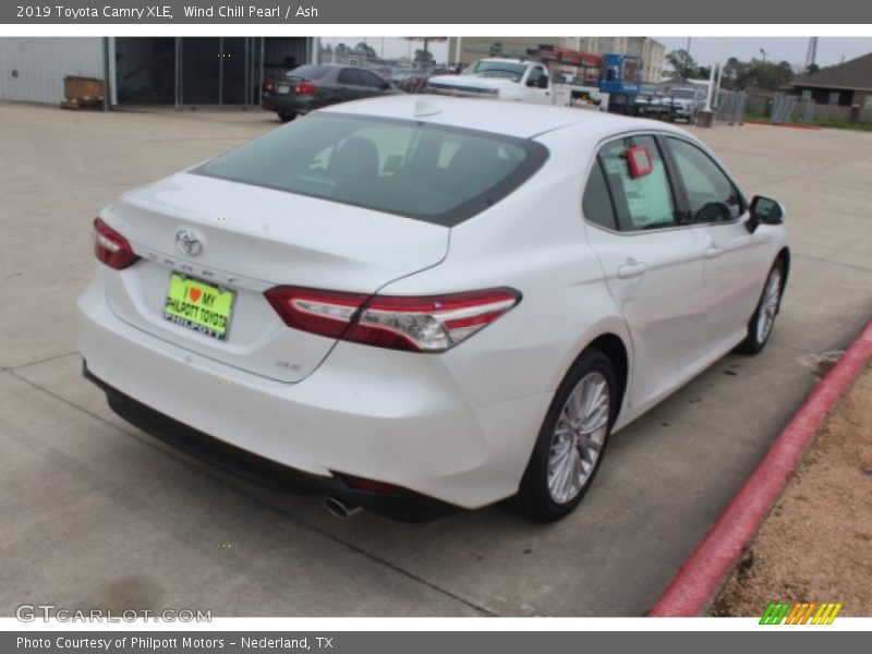 Wind Chill Pearl / Ash 2019 Toyota Camry XLE