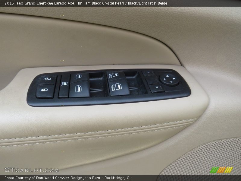 Brilliant Black Crystal Pearl / Black/Light Frost Beige 2015 Jeep Grand Cherokee Laredo 4x4