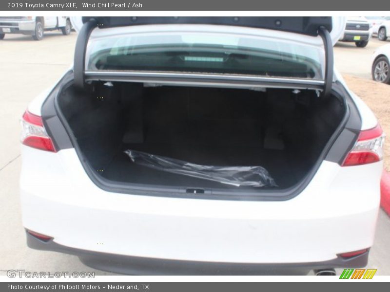 Wind Chill Pearl / Ash 2019 Toyota Camry XLE
