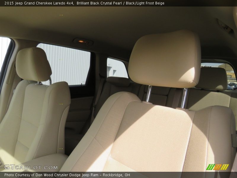 Brilliant Black Crystal Pearl / Black/Light Frost Beige 2015 Jeep Grand Cherokee Laredo 4x4