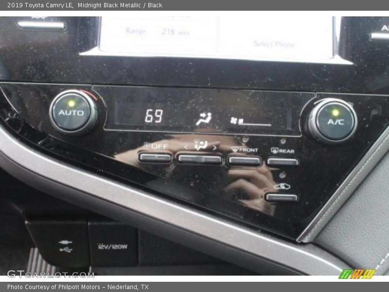 Midnight Black Metallic / Black 2019 Toyota Camry LE
