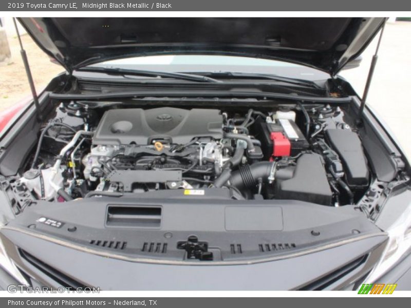 Midnight Black Metallic / Black 2019 Toyota Camry LE