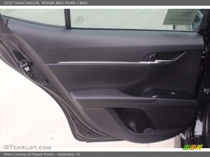 Midnight Black Metallic / Black 2019 Toyota Camry SE