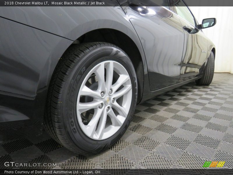 Mosaic Black Metallic / Jet Black 2018 Chevrolet Malibu LT