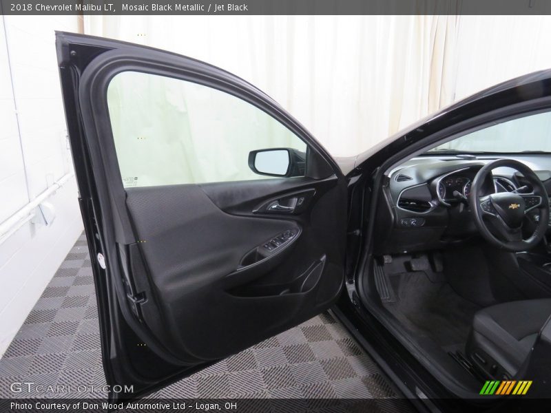 Mosaic Black Metallic / Jet Black 2018 Chevrolet Malibu LT
