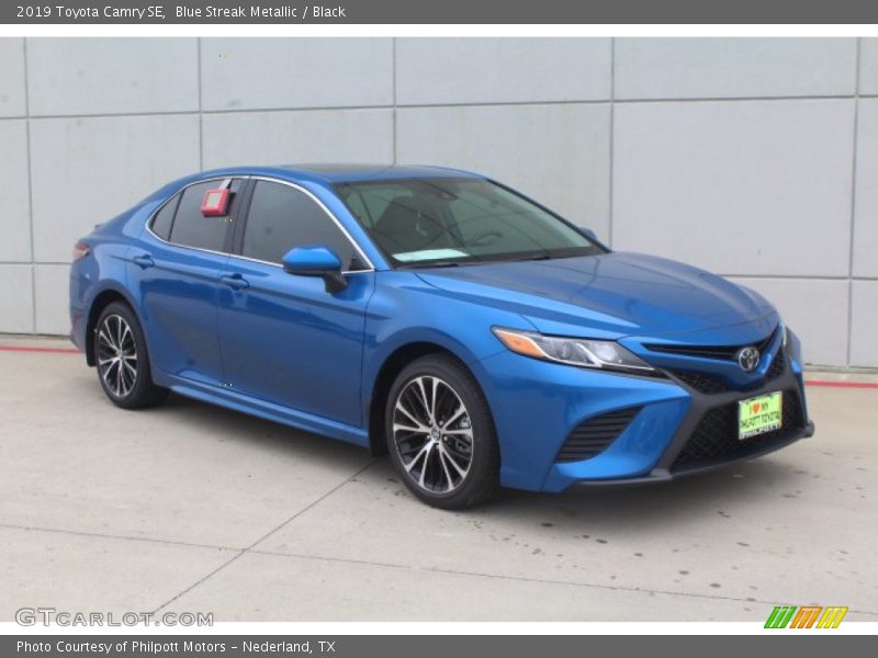 Blue Streak Metallic / Black 2019 Toyota Camry SE