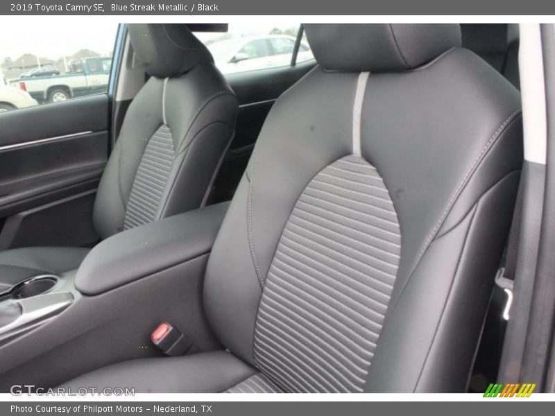 Blue Streak Metallic / Black 2019 Toyota Camry SE