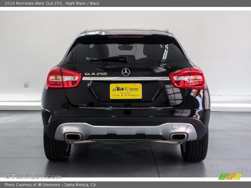 Night Black / Black 2019 Mercedes-Benz GLA 250