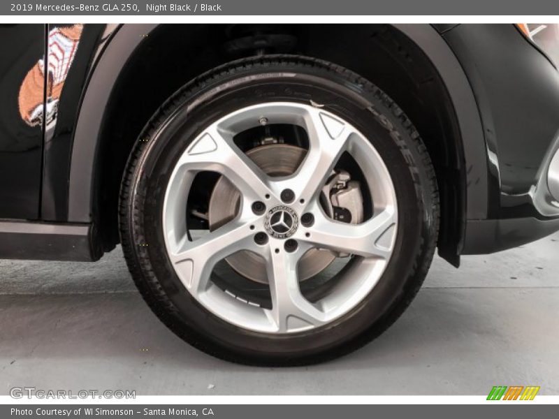 Night Black / Black 2019 Mercedes-Benz GLA 250