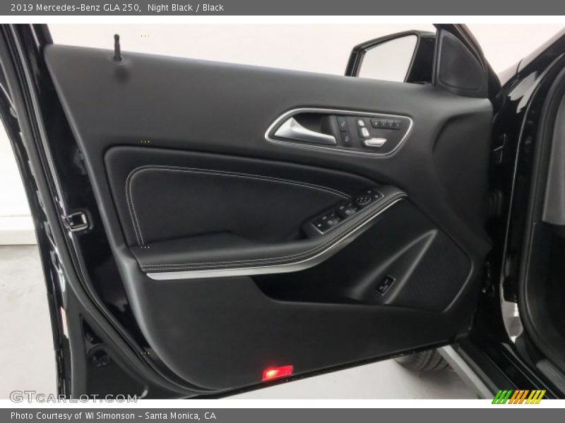 Night Black / Black 2019 Mercedes-Benz GLA 250