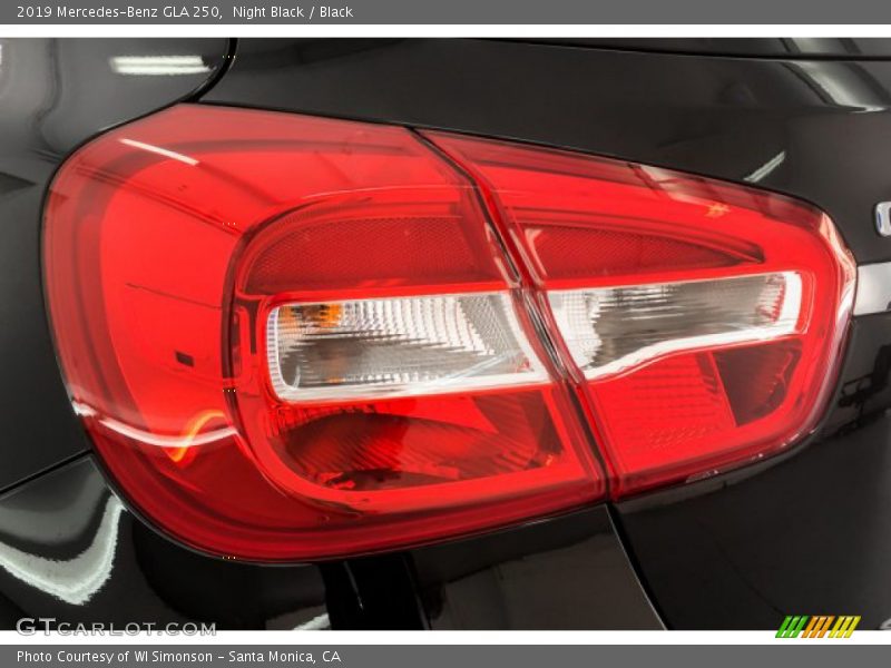 Night Black / Black 2019 Mercedes-Benz GLA 250