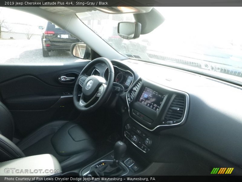 Sting-Gray / Black 2019 Jeep Cherokee Latitude Plus 4x4