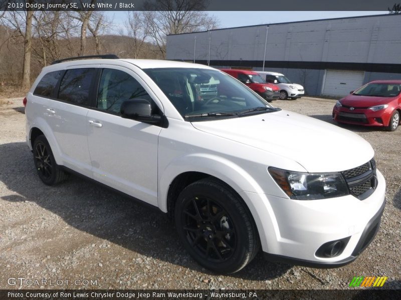 Vice White / Black 2019 Dodge Journey SE