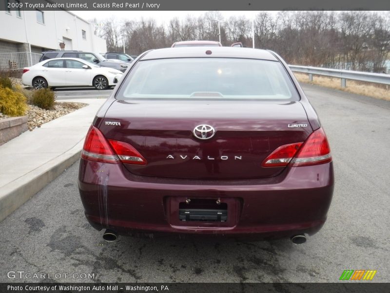 Cassis Red Pearl / Ivory 2009 Toyota Avalon Limited
