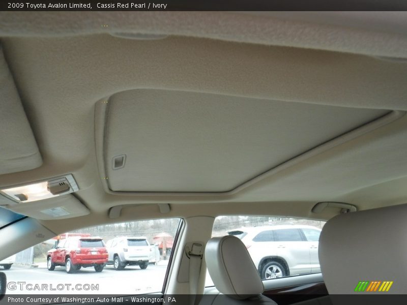 Cassis Red Pearl / Ivory 2009 Toyota Avalon Limited