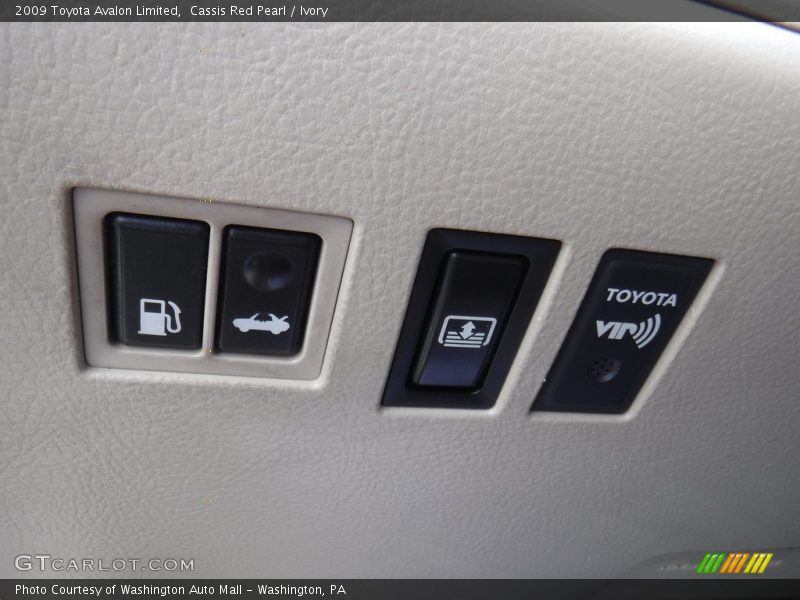 Cassis Red Pearl / Ivory 2009 Toyota Avalon Limited