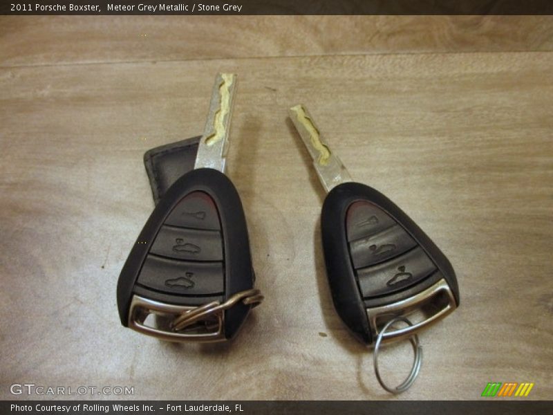 Keys of 2011 Boxster 