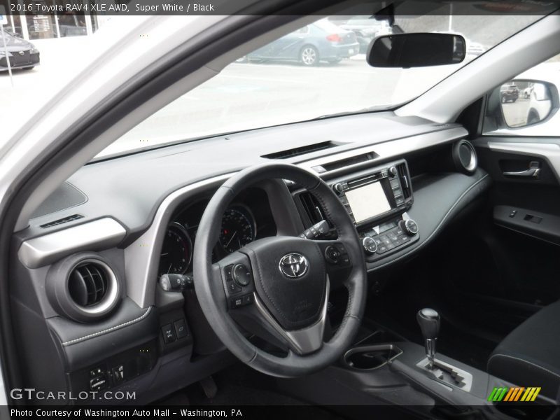 Super White / Black 2016 Toyota RAV4 XLE AWD