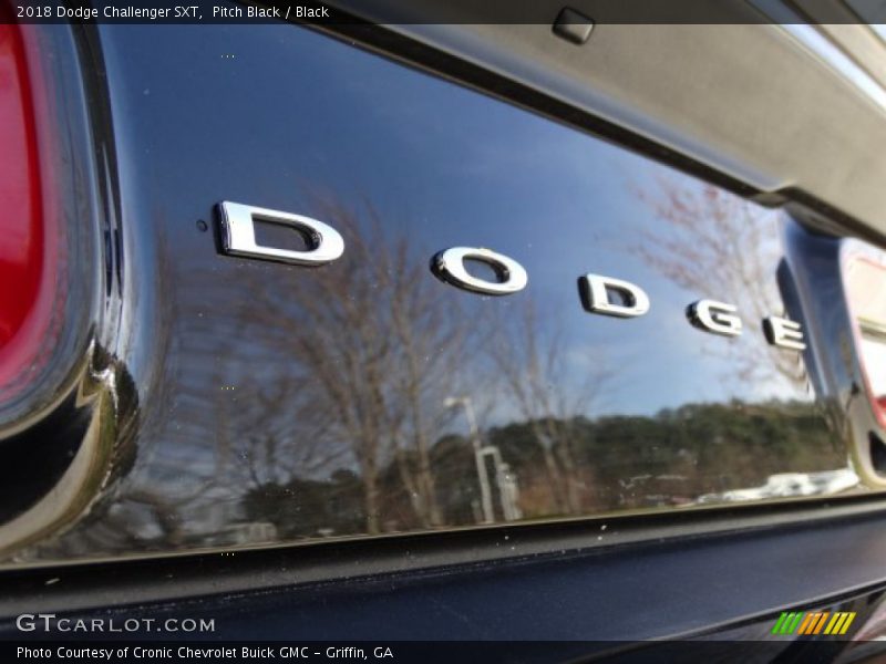 Pitch Black / Black 2018 Dodge Challenger SXT