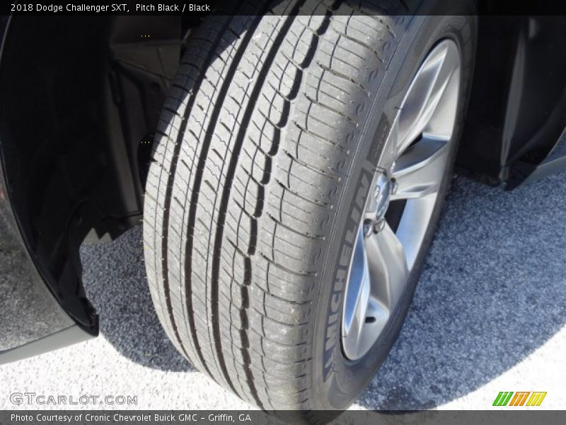 Pitch Black / Black 2018 Dodge Challenger SXT