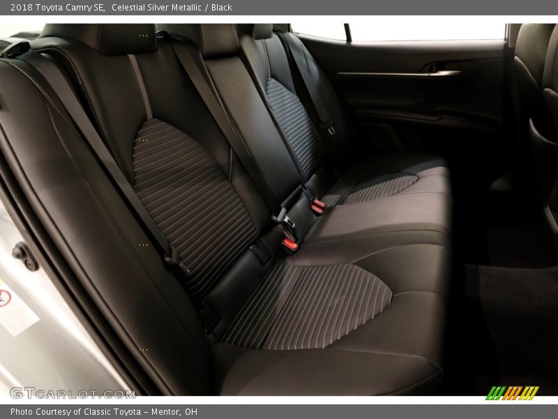Celestial Silver Metallic / Black 2018 Toyota Camry SE