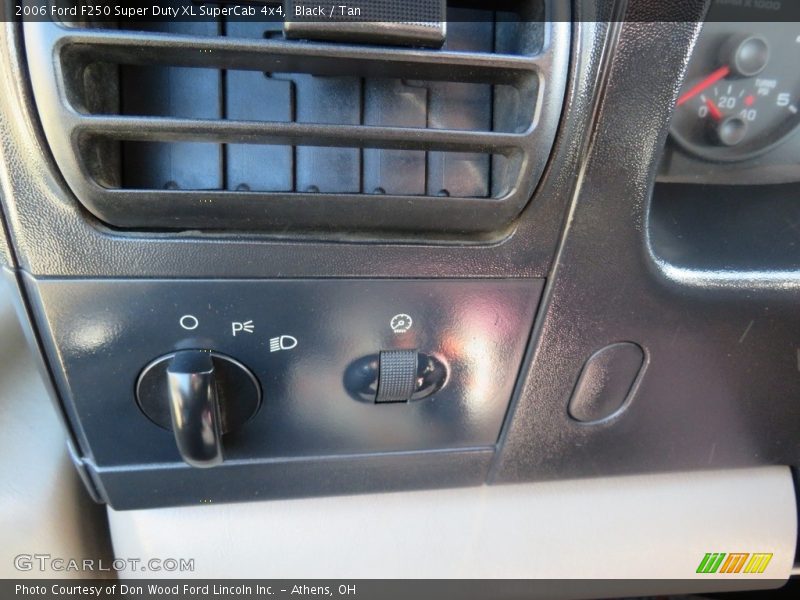 Black / Tan 2006 Ford F250 Super Duty XL SuperCab 4x4