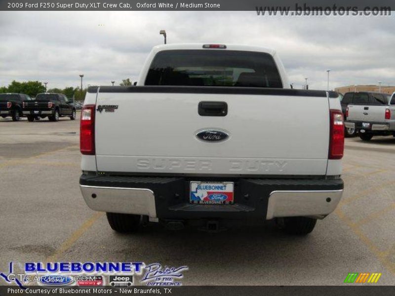 Oxford White / Medium Stone 2009 Ford F250 Super Duty XLT Crew Cab