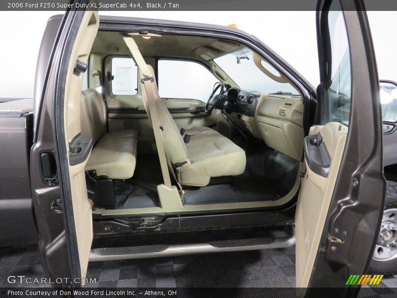 Black / Tan 2006 Ford F250 Super Duty XL SuperCab 4x4