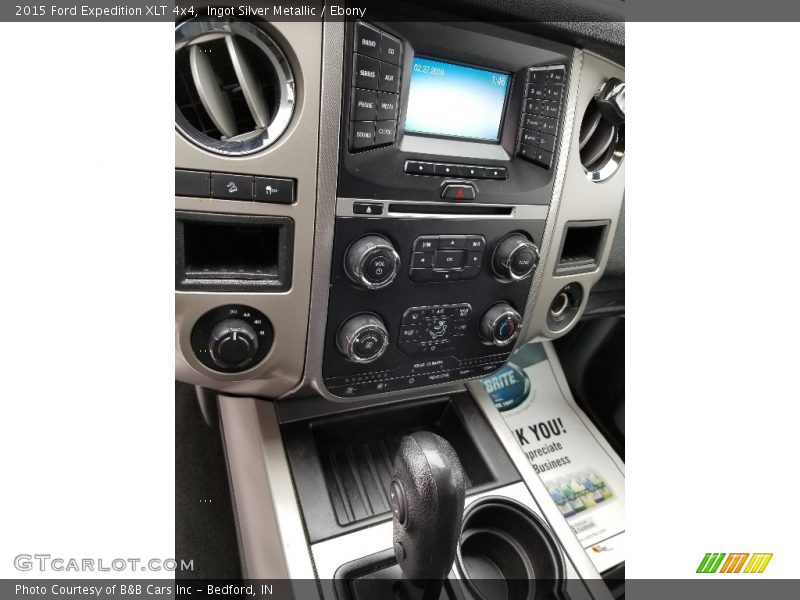 Ingot Silver Metallic / Ebony 2015 Ford Expedition XLT 4x4