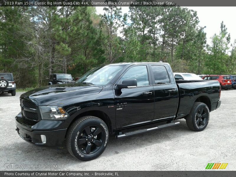 Front 3/4 View of 2019 1500 Classic Big Horn Quad Cab 4x4
