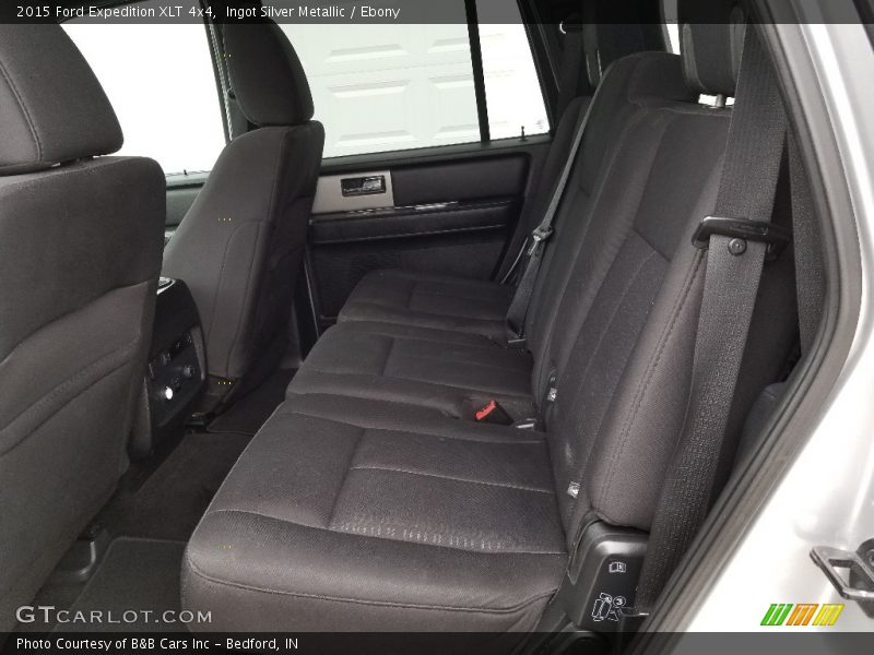 Ingot Silver Metallic / Ebony 2015 Ford Expedition XLT 4x4