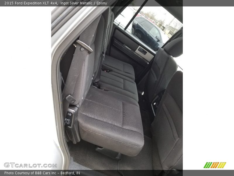 Ingot Silver Metallic / Ebony 2015 Ford Expedition XLT 4x4
