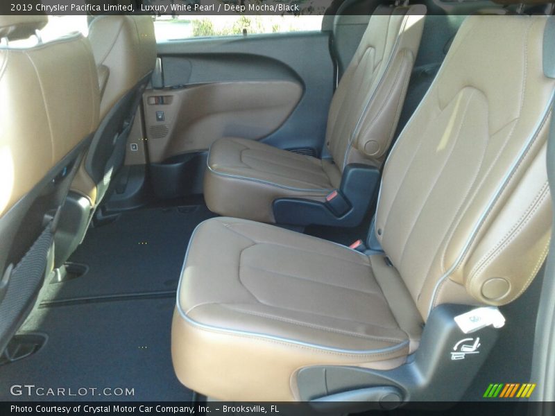Luxury White Pearl / Deep Mocha/Black 2019 Chrysler Pacifica Limited