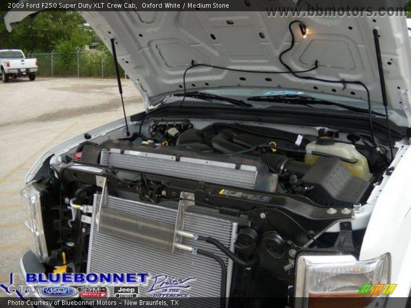 Oxford White / Medium Stone 2009 Ford F250 Super Duty XLT Crew Cab