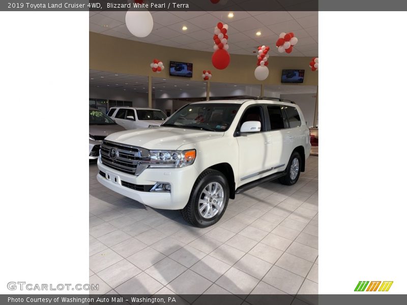 Blizzard White Pearl / Terra 2019 Toyota Land Cruiser 4WD