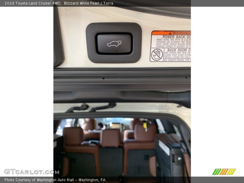 Blizzard White Pearl / Terra 2019 Toyota Land Cruiser 4WD
