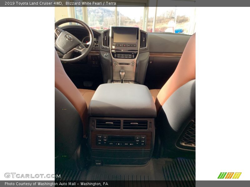 Blizzard White Pearl / Terra 2019 Toyota Land Cruiser 4WD