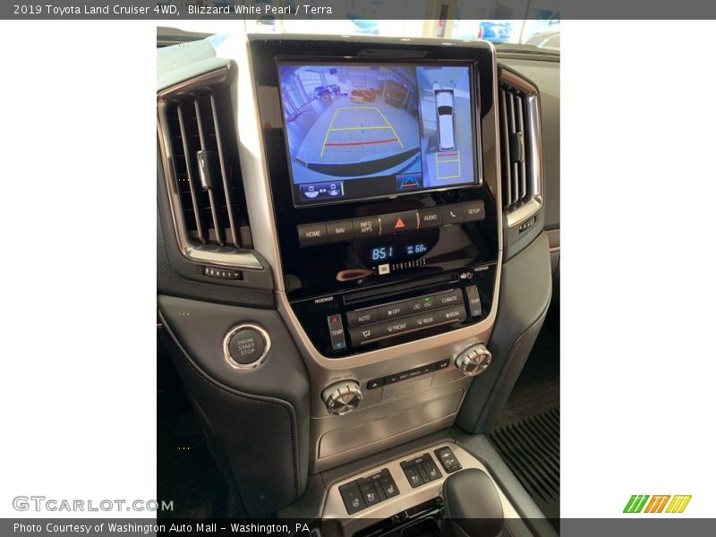 Blizzard White Pearl / Terra 2019 Toyota Land Cruiser 4WD