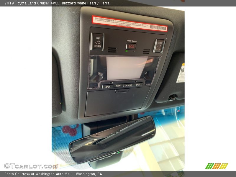 Blizzard White Pearl / Terra 2019 Toyota Land Cruiser 4WD