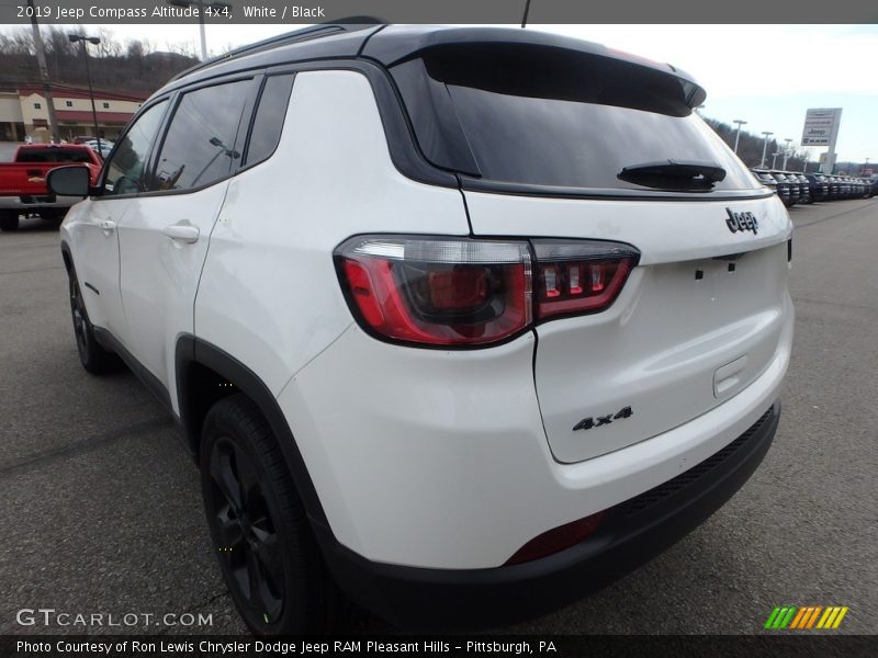 White / Black 2019 Jeep Compass Altitude 4x4