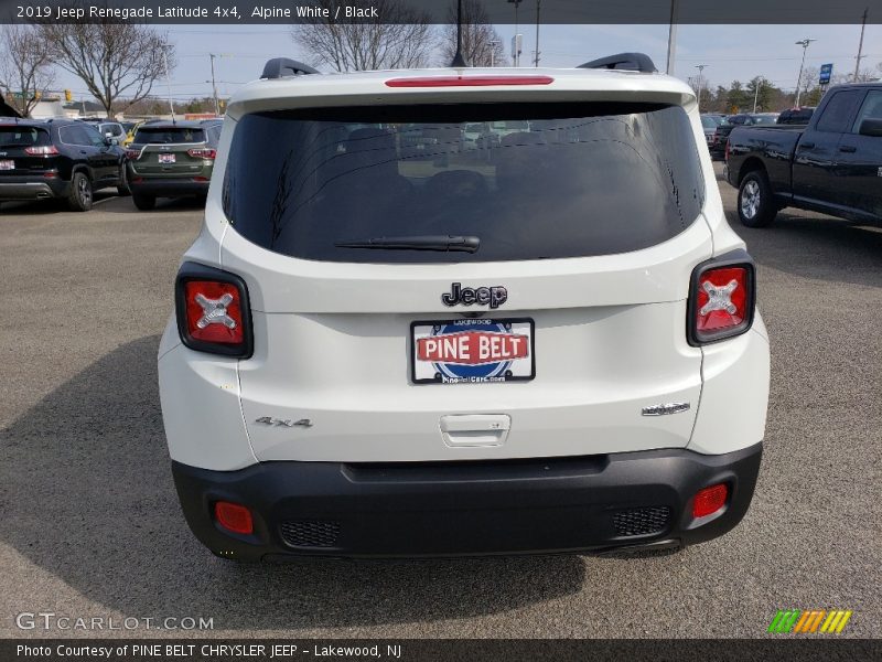 Alpine White / Black 2019 Jeep Renegade Latitude 4x4