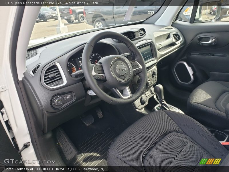 Alpine White / Black 2019 Jeep Renegade Latitude 4x4