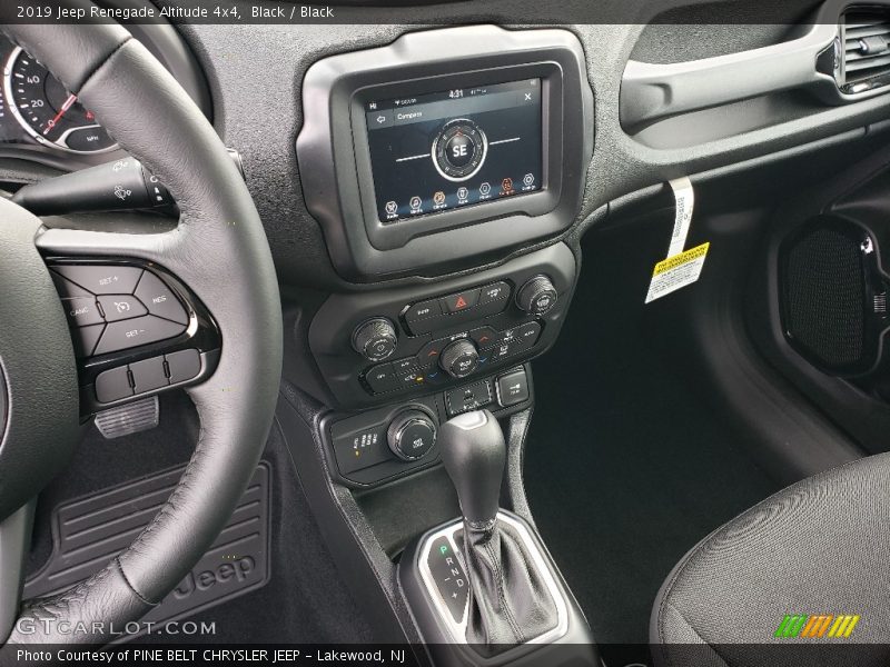 Black / Black 2019 Jeep Renegade Altitude 4x4