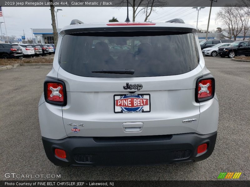 Glacier Metallic / Black 2019 Jeep Renegade Latitude 4x4