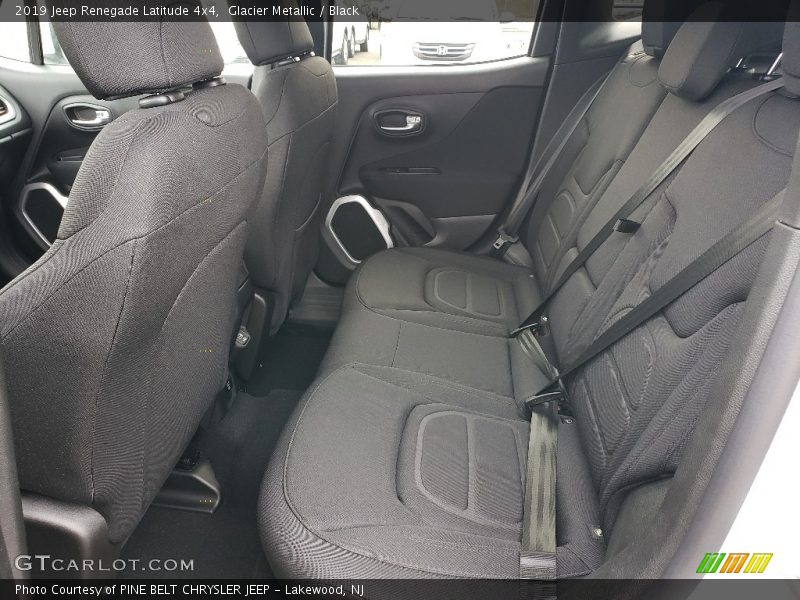 Glacier Metallic / Black 2019 Jeep Renegade Latitude 4x4
