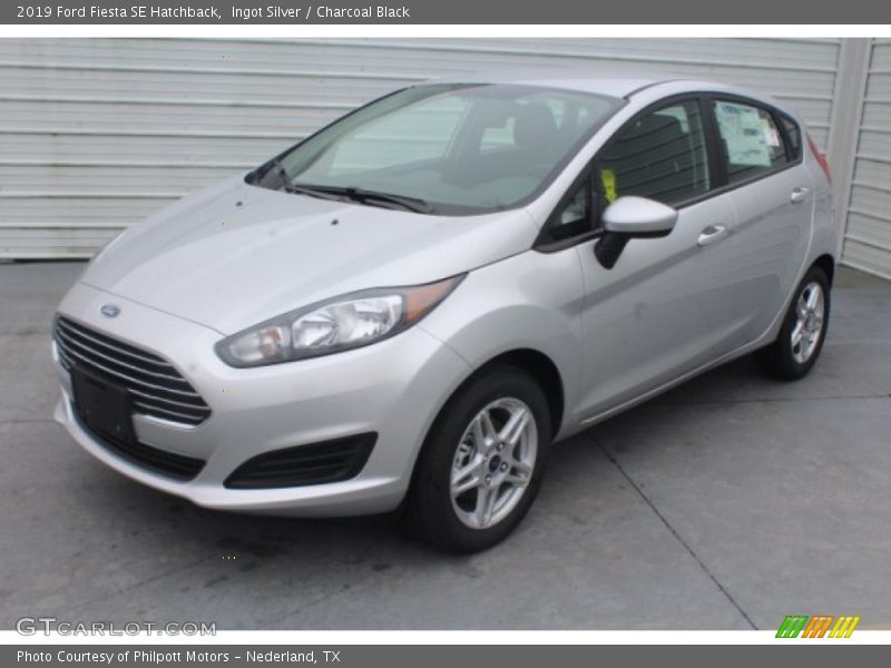 Ingot Silver / Charcoal Black 2019 Ford Fiesta SE Hatchback