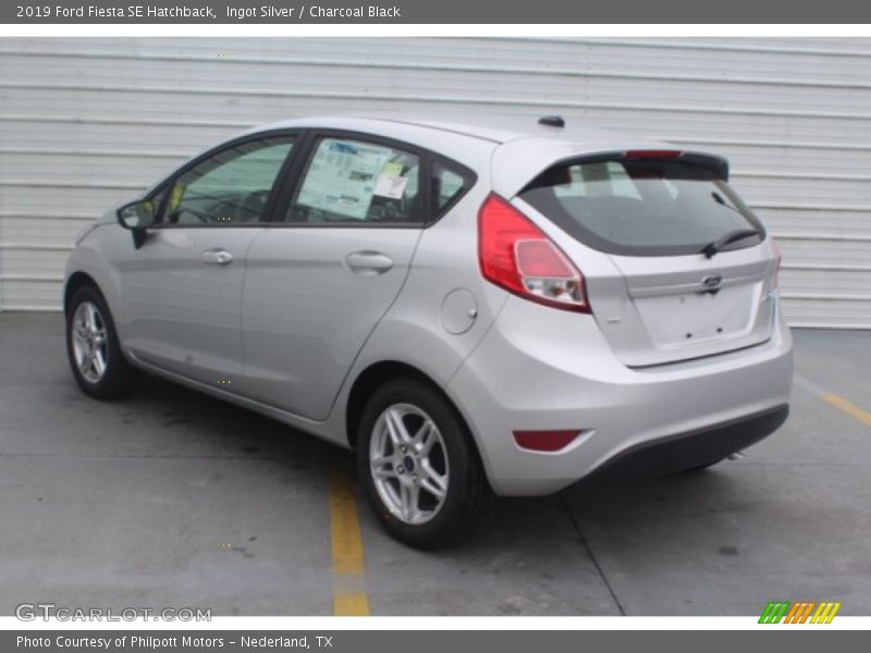 Ingot Silver / Charcoal Black 2019 Ford Fiesta SE Hatchback