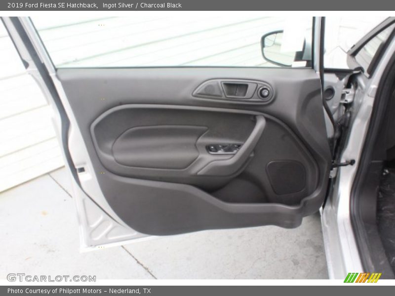 Ingot Silver / Charcoal Black 2019 Ford Fiesta SE Hatchback