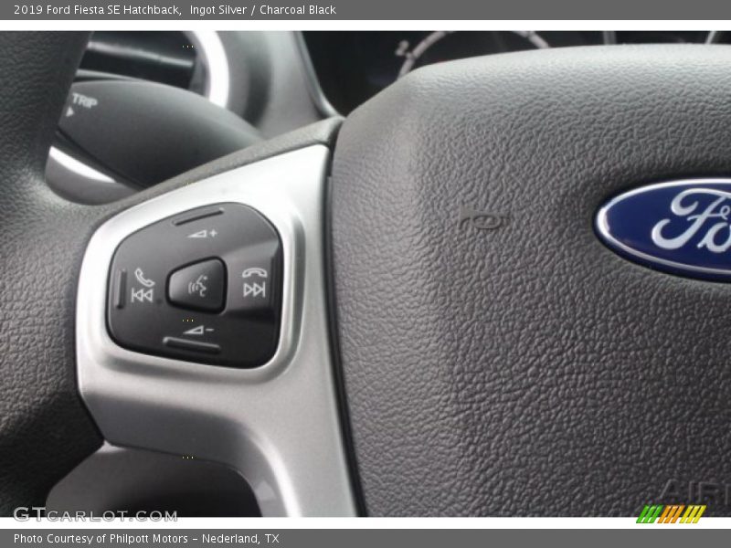 Ingot Silver / Charcoal Black 2019 Ford Fiesta SE Hatchback